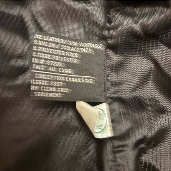 90’s Vintage Danier women Black Leather Field with detachable insulated lining - Picture 6 of 6